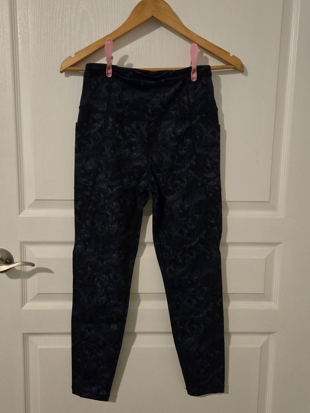 Womens Black Marbled Leggings - Comfortable Active Bottoms